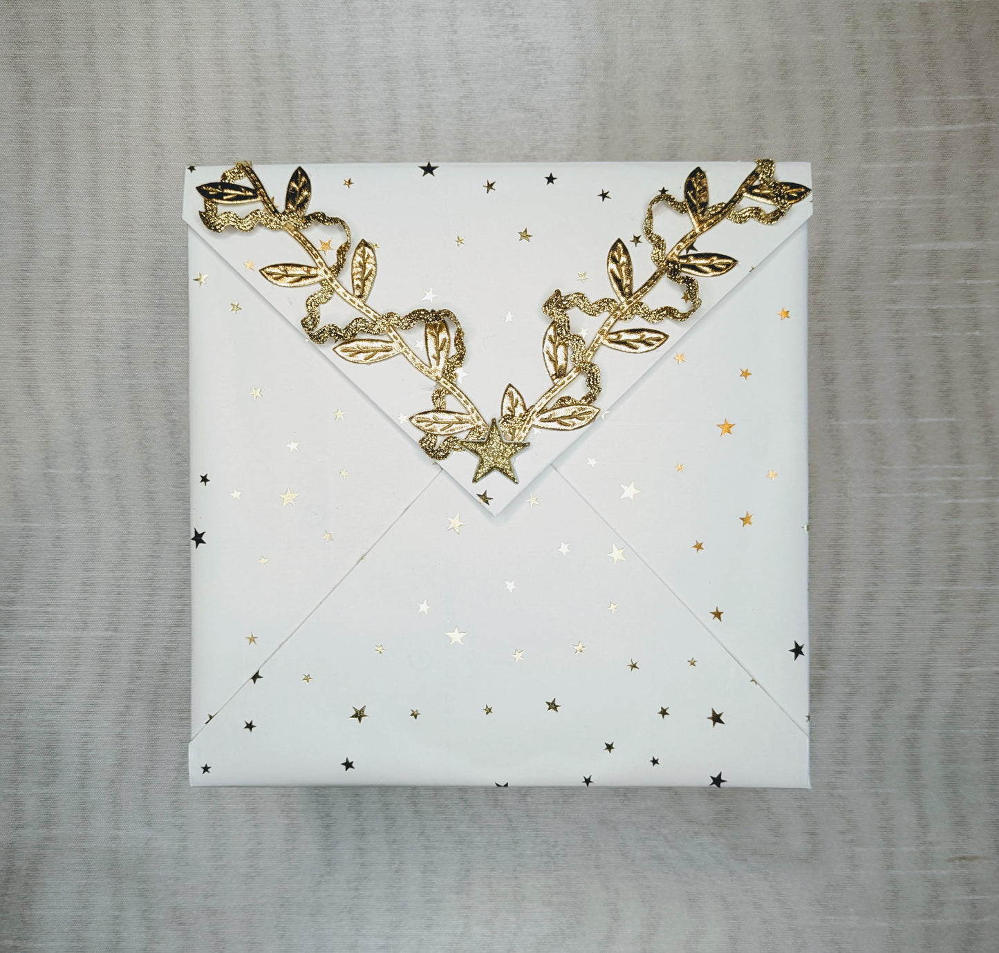 White & Gold Star Gift Box: Elegant Handmade Keepsake with Leaf Detail