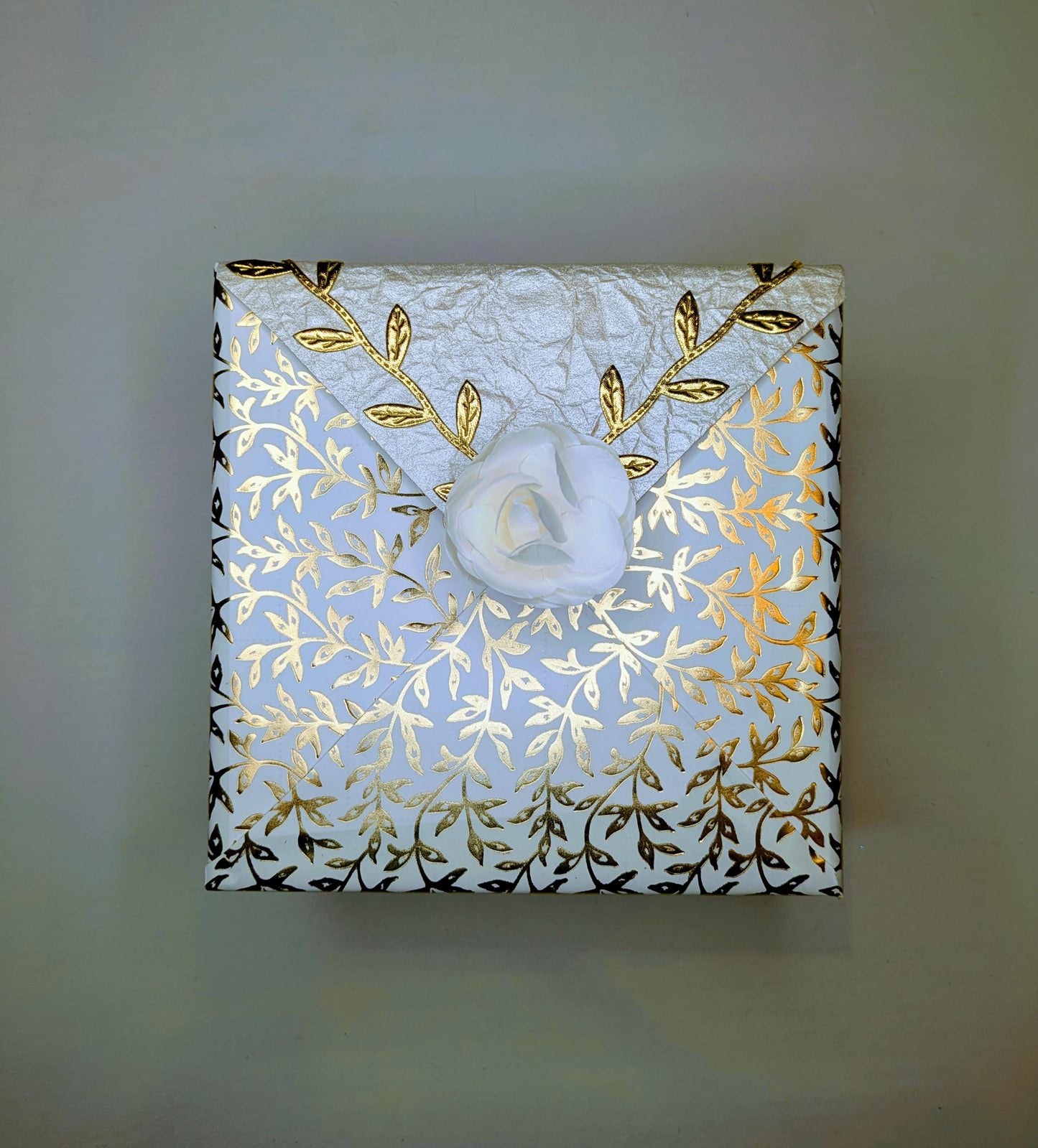 Note&Gift: Gold Vine Bridal Keepsake Box